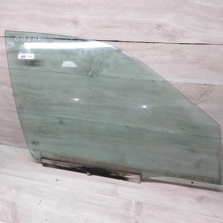steklo-dveri-perednee-pravoe-opel-vectra-a-art-74436-big-0