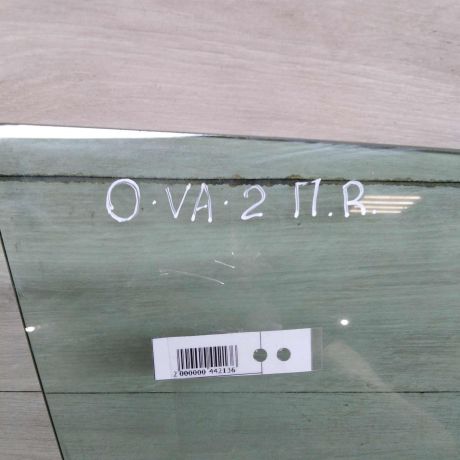 steklo-dveri-perednee-pravoe-opel-vectra-a-art-74436-big-1