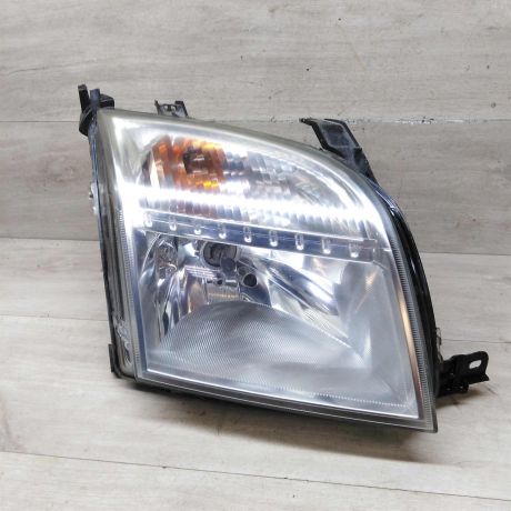 fara-peredniaia-pravaia-ford-fusion-i-art-74575-big-0