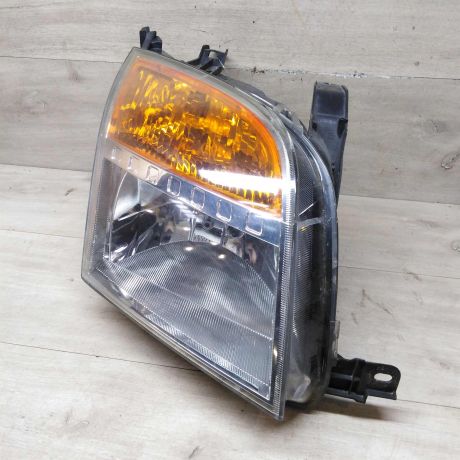 fara-peredniaia-pravaia-ford-fusion-i-art-74576-big-3