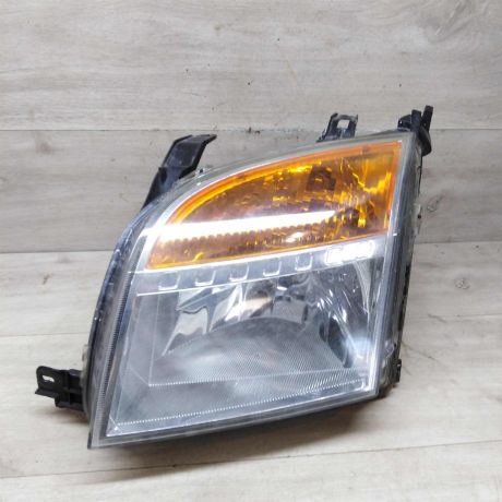 fara-peredniaia-levaia-ford-fusion-i-art-74577-big-0