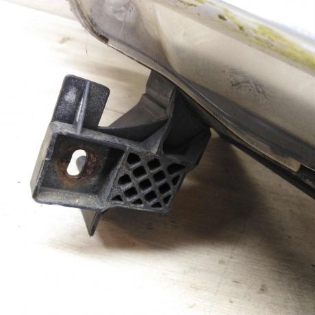 fara-peredniaia-pravaia-opel-zafira-b-art-74582-big-1