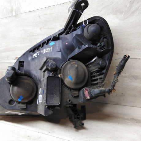 fara-peredniaia-pravaia-opel-zafira-b-art-74582-big-8