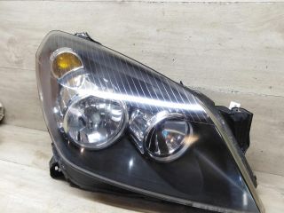 fara-peredniaia-pravaia-opel-astra-h-art-74868