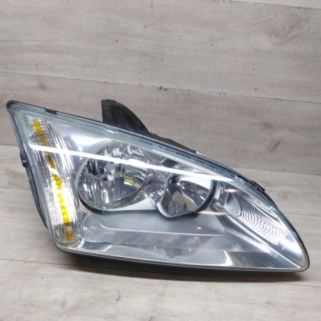 fara-peredniaia-pravaia-ford-focus-2-dorestailing-art-74871-big-0