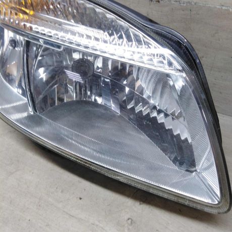 fara-peredniaia-pravaia-skoda-fabia-ii-art-75145-big-8