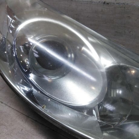 fara-peredniaia-pravaia-peugeot-407-ksenon-art-75255-big-2