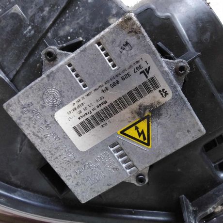 fara-peredniaia-pravaia-peugeot-407-ksenon-art-75255-big-7