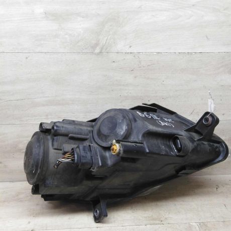 fara-peredniaia-levaia-volkswagen-passat-b6-art-75842-big-2