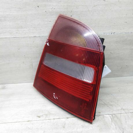 fonar-zadnii-pravyi-skoda-octavia-tour-do-rest-defekt-art-75968-big-9