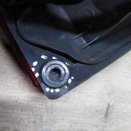 fonar-zadnii-pravyi-skoda-octavia-tour-do-rest-defekt-art-75968-big-1