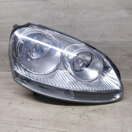 fara-peredniaia-pravaia-volkswagen-jetta-5-volkswagen-golf-5-art-76222-big-0