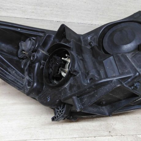 fara-peredniaia-levaia-ford-focus-3-art-76538-big-3