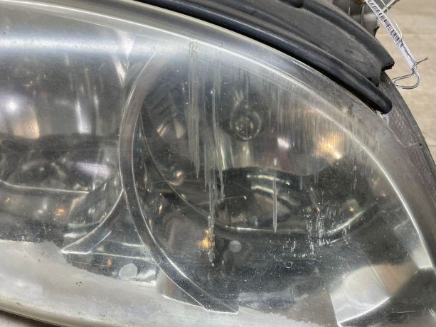 fara-peredniaia-pravaia-kia-spectra-ii-treshhina-korpusa-art-76625-big-3