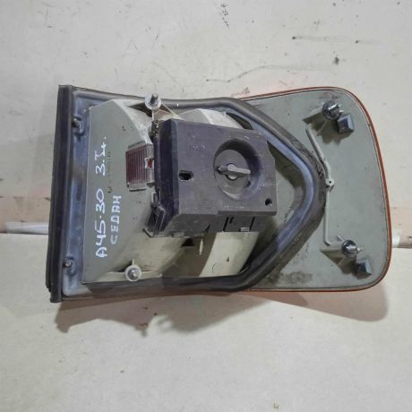 fonar-zadnii-levyi-audi-100-c4-sedan-art-76744-big-2