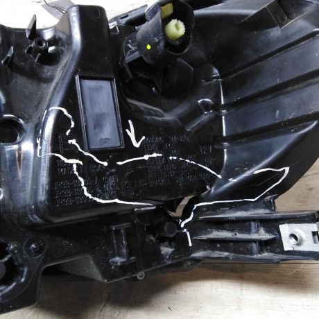 fara-peredniaia-pravaia-ford-mustang-iv-restailing-art-76875-big-1