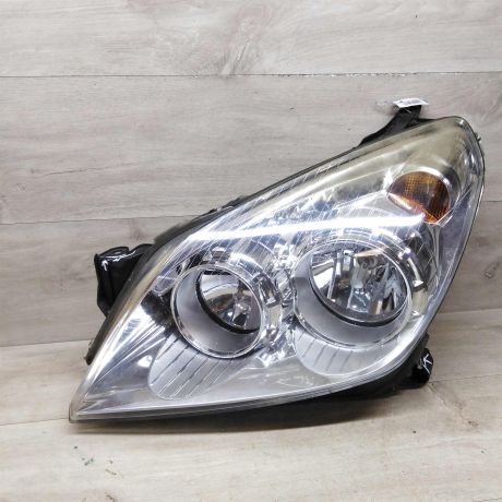 fara-peredniaia-levaia-opel-astra-h-defekt-kronsteinov-art-76990-big-0