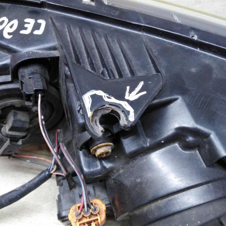 fara-peredniaia-pravaia-mazda-3-bk-sedan-art-76991-big-8