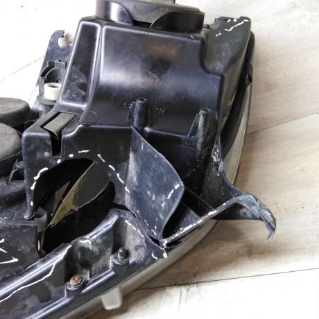 fara-peredniaia-pravaia-renault-sandero-stepway-ii-defekt-renault-sandero-ii-art-76996-big-6