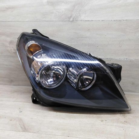 fara-peredniaia-pravaia-opel-astra-h-art-77026-big-0