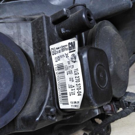 fara-peredniaia-pravaia-opel-astra-h-art-77026-big-8