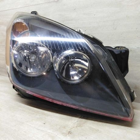 fara-peredniaia-pravaia-opel-astra-h-art-77068-big-0