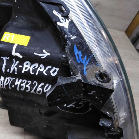 fara-peredniaia-levaia-toyota-corolla-i-verso-art-77181-big-4