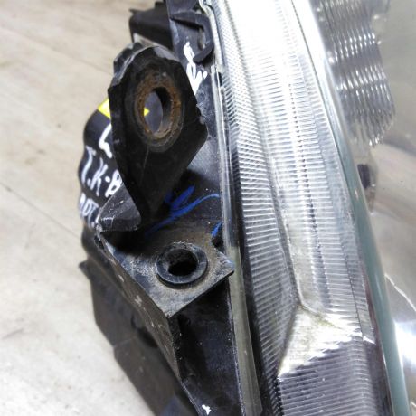 fara-peredniaia-levaia-toyota-corolla-i-verso-art-77181-big-7