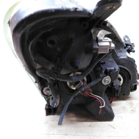 fara-peredniaia-levaia-toyota-corolla-i-verso-art-77181-big-8