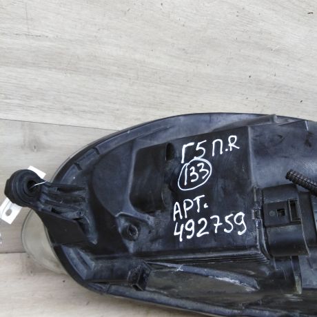 fara-peredniaia-pravaia-volkswagen-golf-5-volkswagen-jetta-5-art-77429-big-3