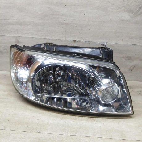 fara-peredniaia-pravaia-hyundai-matrix-art-77430-big-0