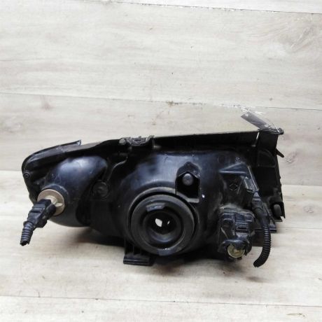 fara-peredniaia-levaia-hyundai-matrix-art-77431-big-2