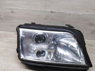 fara-peredniaia-pravaia-audi-a6-c4-art-77439