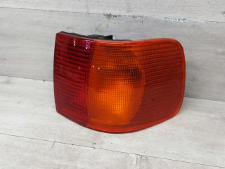 fonar-zadnii-pravyi-audi-100-c4-sedan-art-77484