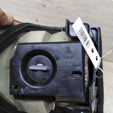 fonar-zadnii-pravyi-audi-100-c4-sedan-art-77484-big-8