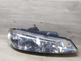 fara-peredniaia-pravaia-peugeot-406-art-77500