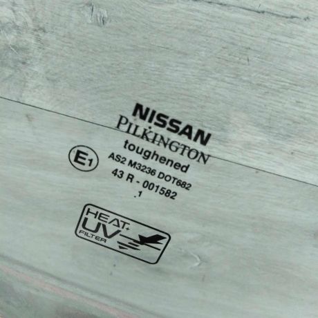 steklo-dveri-perednee-pravoe-nissan-almera-ii-n16-pa2-art-77639-big-1