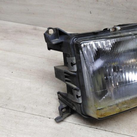 fara-peredniaia-pravaia-volkswagen-passat-b3-art-78233-big-1