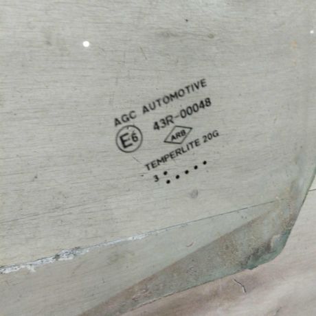 steklo-dveri-zadnee-pravoe-renault-sandero-i-art-78267-big-2