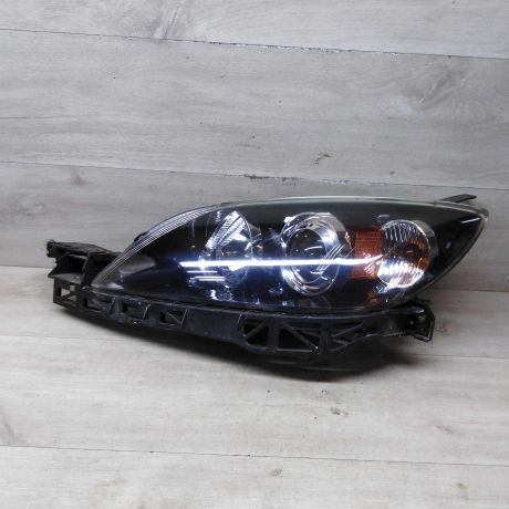 fara-peredniaia-levaia-mazda-3-bk-xetcbek-ksenon-bu-art-79103-big-0