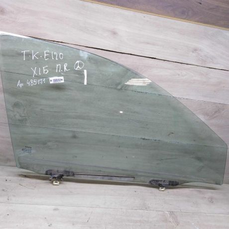 steklo-dveri-perednee-pravoe-xetcbek-toyota-corolla-ix-e120-e130-art-79143-big-0