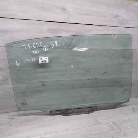 steklo-dveri-zadnee-pravoe-xetcbek-toyota-corolla-ix-e120-e130-art-79204-big-0
