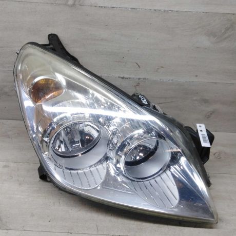 fara-peredniaia-pravaia-opel-astra-h-art-79304-big-0