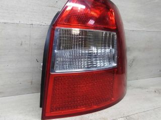 fonar-zadnii-pravyi-audi-a4-b6-universal-art-79353