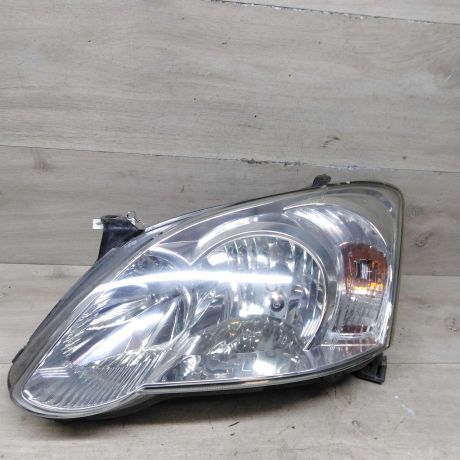 fara-peredniaia-levaia-toyota-corolla-ix-e120-e130-ne-original-art-79677-big-0