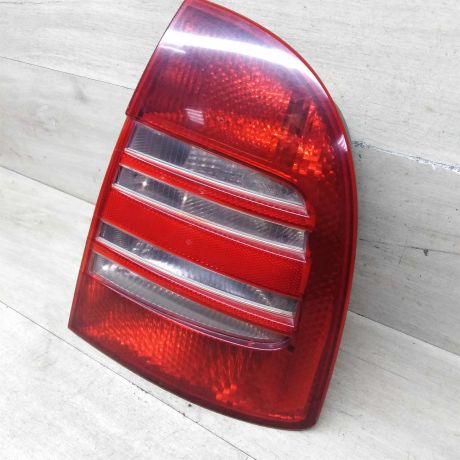 fonar-zadnii-pravyi-skoda-superb-i-art-79751-big-5