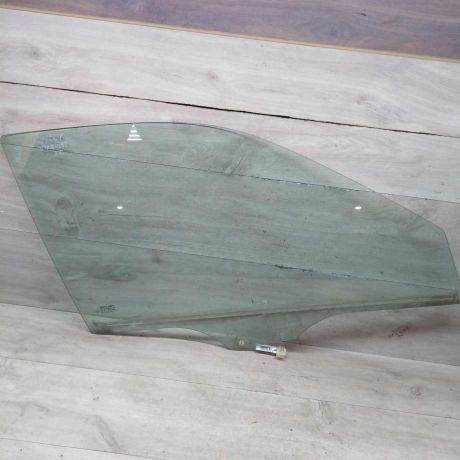 steklo-dveri-perednee-pravoe-mazda-323-art-79761-big-0