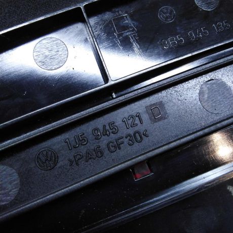 fonar-dopolnitelnyi-stop-signal-skoda-superb-i-art-80019-big-1