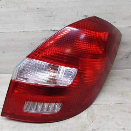 fonar-zadnii-pravyi-skoda-fabia-ii-restailing-art-80064-big-0