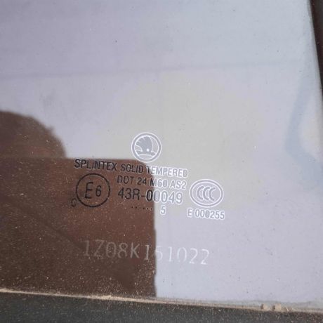steklo-gluxoe-zadnee-pravoe-fortocka-skoda-octavia-ii-a5-art-80093-big-2